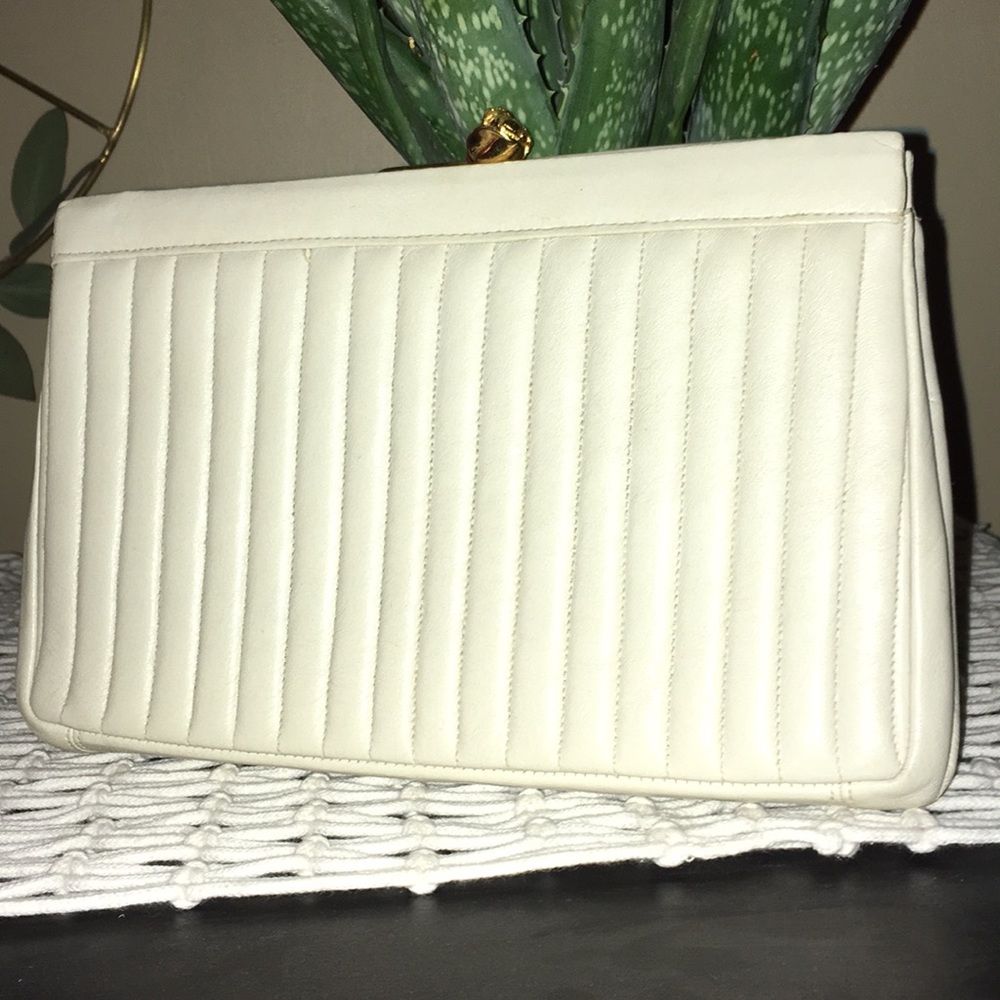 Stunning vintage BIENEN DAVIS lambskin handbag